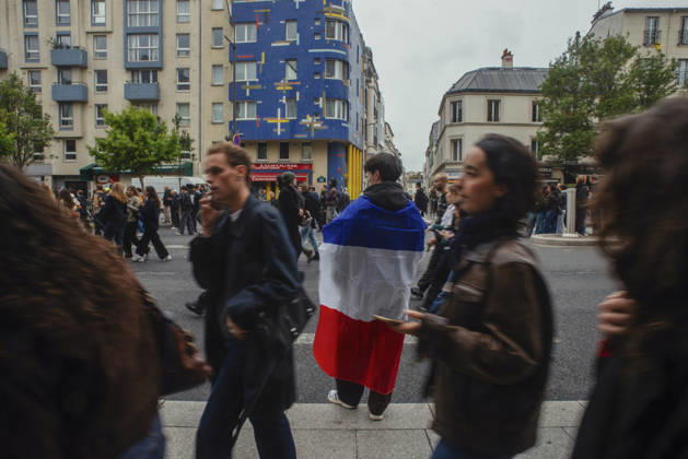 Paris Street Protest Demonstrators march along a street in Paris, France on October 24, 2026. Authorities deployed around 70,000 security personnel across France for renewed protests over the cost of living on October 24, after unrest a week earlier saw public buildings vandalized, hundreds of shops looted and about 2,700 people arrested. Paris Ile de France France Copyright: xDavoodxMaeilix