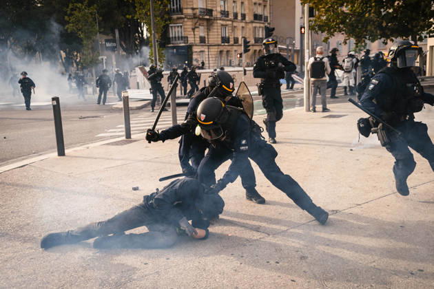 Marseille France Street Protests Police officers detain a person during a protest in Marseille, France on October 24, 2026. Authorities deployed around 70,000 security personnel across France for renewed protests over the cost of living, after unrest a week earlier saw public buildings damaged, hundreds of shops looted and about 2,700 people arrested. Marseille Provence-Alpes-CÃ te France Copyright: xNaelxChahinex