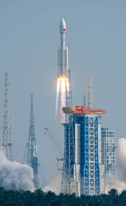 WENCHANG, CHINA - OCTOBER 25: A Long March-8A carrier rocket carrying the 28th group of low-orbit internet satellites blasts off from the Hainan Commercial Spacecraft Launch Site on October 25, 2026 in Wenchang, Hainan Province of China. The rocket lifted off at 10:03 a.m. (Beijing Time) from the Hainan commercial spacecraft launch site. The payloads, the 28th group of low-orbit internet satellites, entered the designated orbit.  Copyright: xChinaxNewsxServicex 111676943261