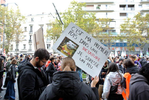 Yellow Vests Protest Act II - Paris Demonstration in favor of purchasing power, the protection of public services, and fiscal and social justice, as part of a nationwide call for mobilisation bringing together former members of the Yellow Vest movement, labor unions, high school and university students. in Paris on October 24, 2026. Photo by Karim Ait Adjedjou ABACAPRESS.COM Paris France  Copyright: xAitxAdjedjouxKarim ABACAx