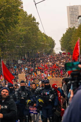Yellow Vests Protest Act II - Paris A large crowd takes part in a demonstration against the rising cost of living and in support of higher wages, public services and students’ demands in Paris, France, on October 24, 2026. Demonstrators march along the boulevards des Maréchaux, from Porte d’Italie to Porte de Vincennes, as part of a nationwide day of protest. Photo by Jules Bernard ABACAPRESS.COM Paris Île-de-France France  Copyright: xBernardxJules ABACAx