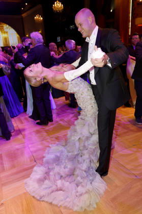 Jenny Elvers mit Sohn Paul Jolig beim 31. Leipziger Opernball 2026 in der Oper Leipzig. Leipzig, 24.10.2026