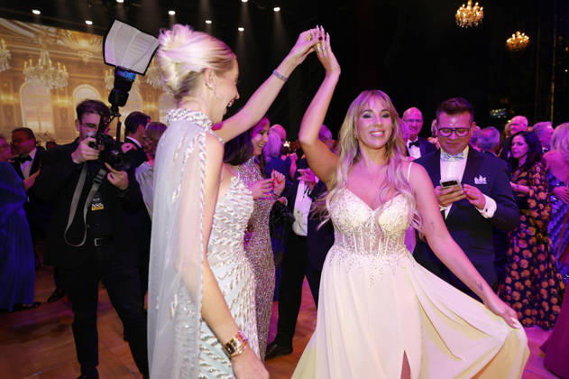 Verena Kerth und Annemarie Eilfeld beim 31. Leipziger Opernball 2026 in der Oper Leipzig. Leipzig, 24.10.2026