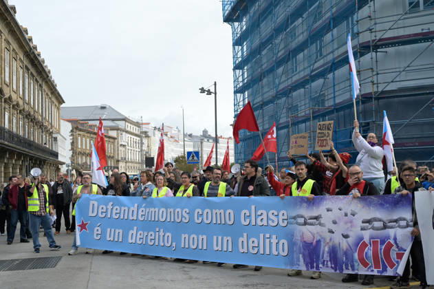 Against Police Repression Rally in A Coruna Protesters during a rally under the slogan Against Police Repression, on October 25, 2026, in A Coruna, Galicia, Spain. Galiza Nova, CIG, and Erguer, with the support of the BNG and the Coordinadora da Mocidade Socialista, have called for seven simultaneous rallies in Galician cities to condemn police actions during the protests over the visit of Vox leader, Santiago Abascal, to A Coruna on October 21, 2026 OCTOBER 25, 2026 M Spain Copyright: xM.xDylanx 7868525