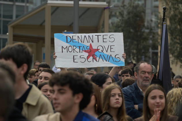 Against Police Repression Rally in A Coruna Protesters during a rally under the slogan Against Police Repression, on October 25, 2026, in A Coruna, Galicia, Spain. Galiza Nova, CIG, and Erguer, with the support of the BNG and the Coordinadora da Mocidade Socialista, have called for seven simultaneous rallies in Galician cities to condemn police actions during the protests over the visit of Vox leader, Santiago Abascal, to A Coruna on October 21, 2026 OCTOBER 25, 2026 M Spain Copyright: xM.xDylanx 7868526