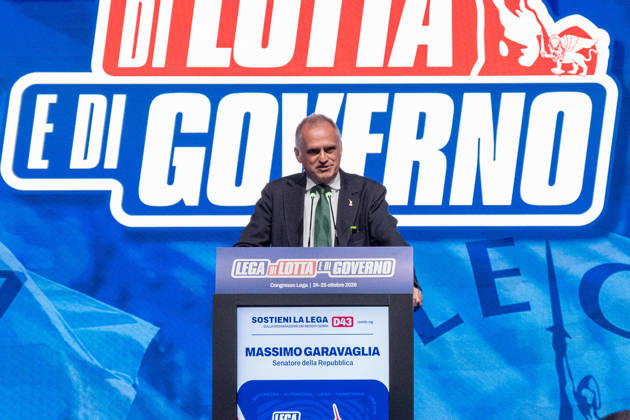News - Congresso Federale della Lega Massimo Garavaglia, Lega national secretary candidate speaks to the crowd during Lega national congress. Milan, Italy, 25 10 2026 Milano Milano Italy Copyright: xLeonardoxGaravagliax xLiveMediax LPN_2769669
