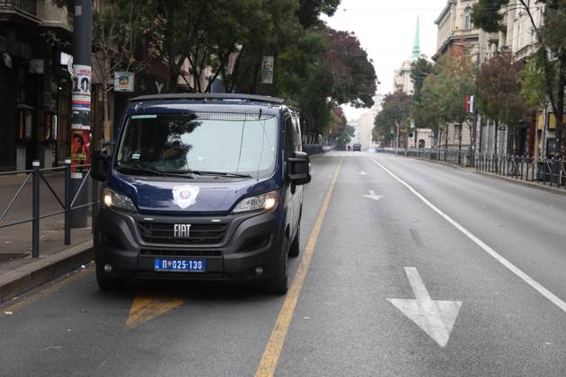 Police Blockade in Central Belgrade During Serbia Elections A Serbian police vehicle and metal barriers blocks Kralja Milana Street near the Republic Electoral Commission (RIK) and Pionirski Park, known as Cacilend, during early parliamentary elections on October 25, 2026 in Belgrade, Serbia. Cacilend is a tent camp in Belgrade s Pionirski Park, established in March 2025 by opponents of student-led protests and later becoming a gathering place for supporters of Serbian President Aleksandar Vucic.  Stringer PIXSELL