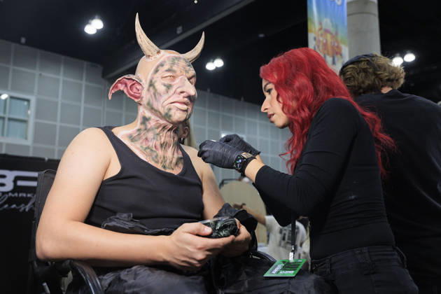 October 30, 2026, Los Angeles, California, USA: A makeup artist applies prosthetics at the LA Comic Con on October 29, 2026 at the Los Angeles Convention Center in Los Angeles, California. ARIANA RUIZ PI Los Angeles USA - ZUMAp124 20261030_zaa_p124_013 Copyright: xArianaxRuizx